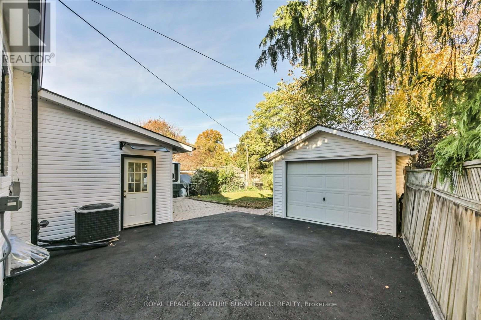 22 Holland Avenue Property Photo 33