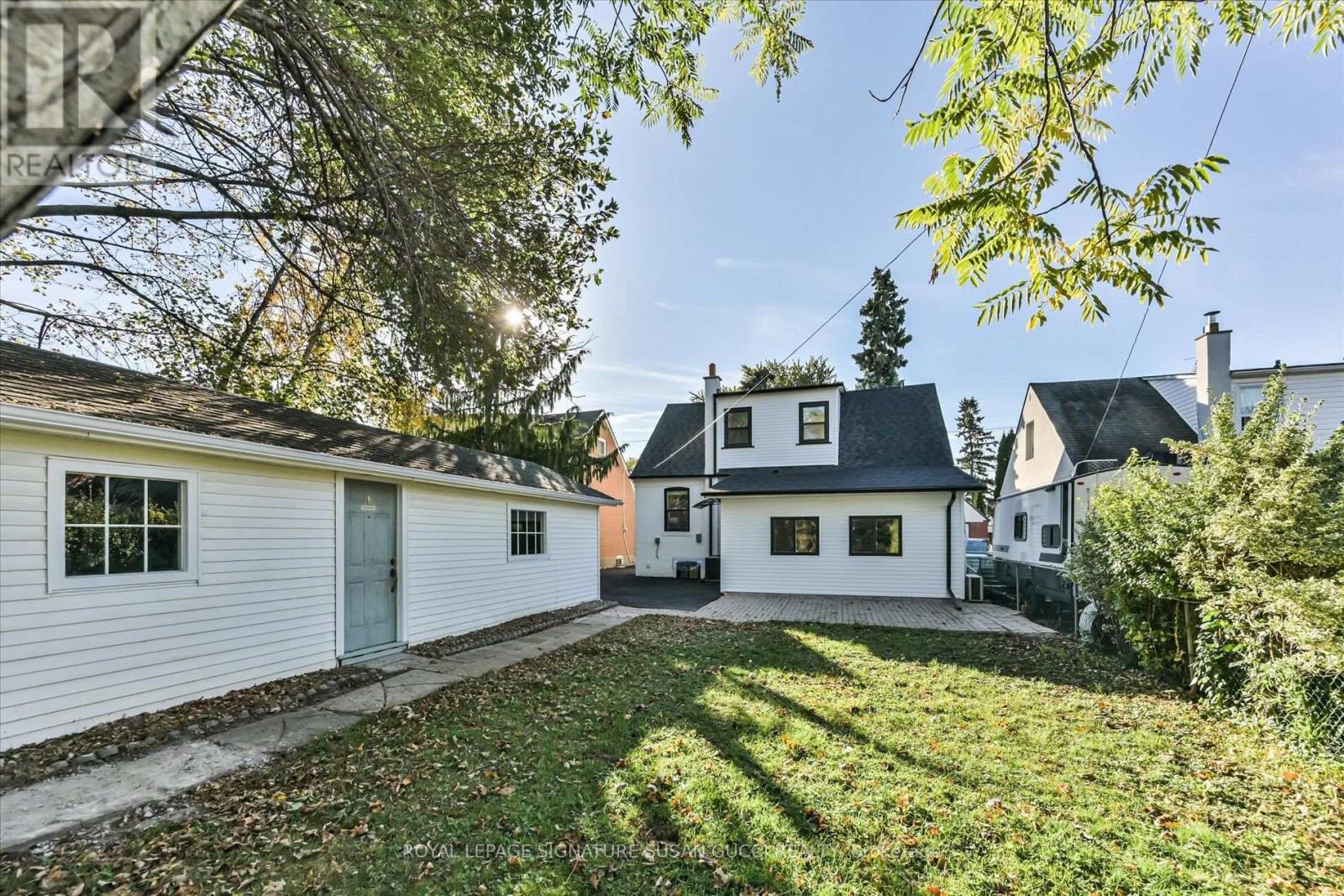 22 Holland Avenue Property Photo 37