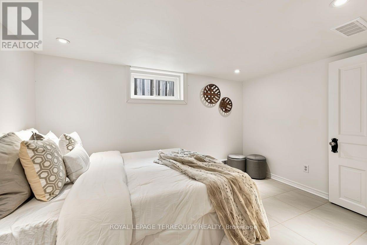 172 Central Park Boulevard S Property Photo 7