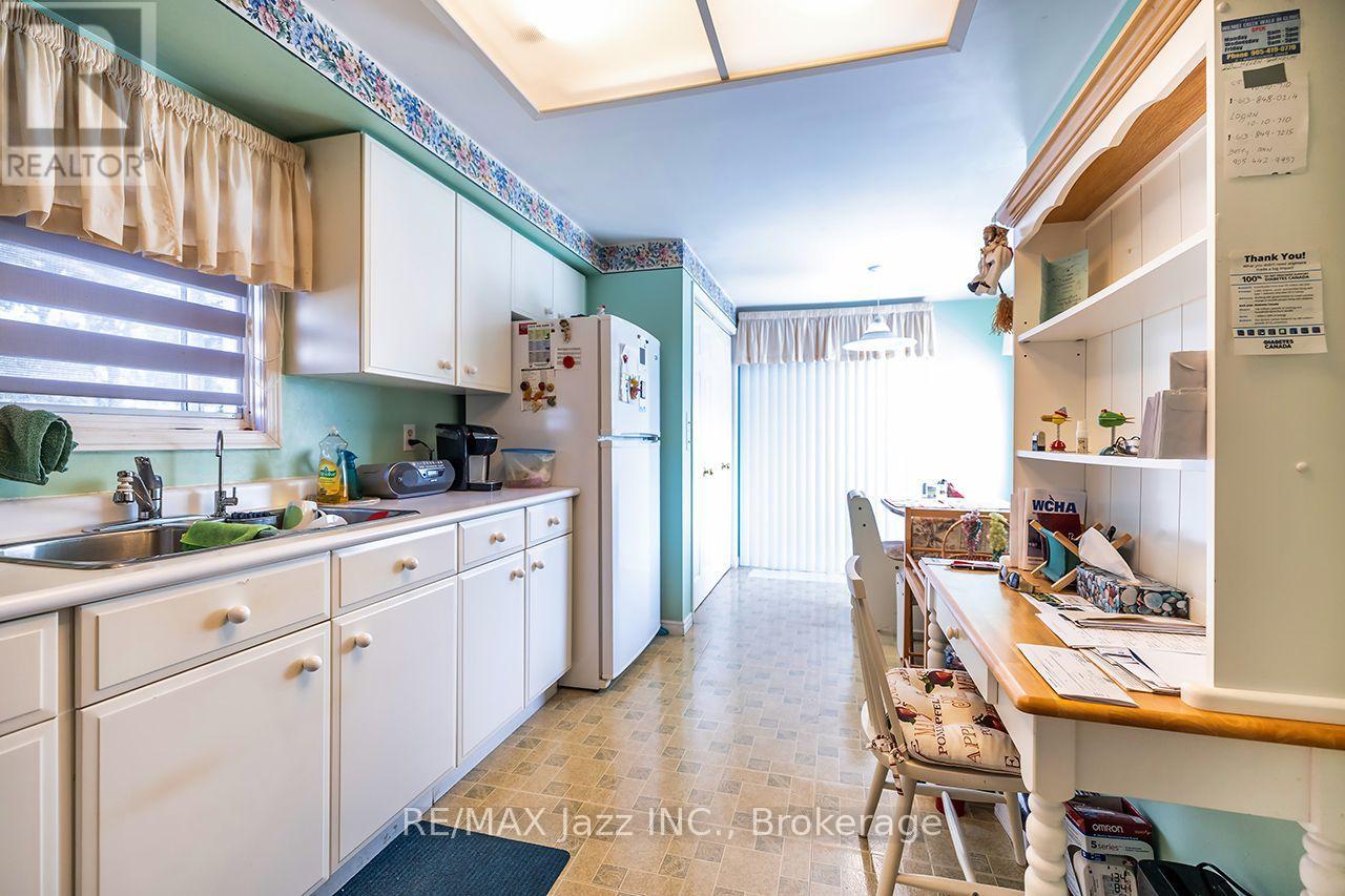 5 King Court Property Photo 11
