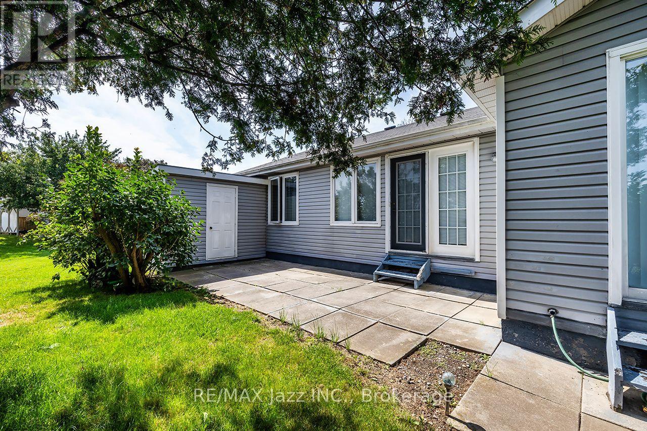 5 King Court Property Photo 22