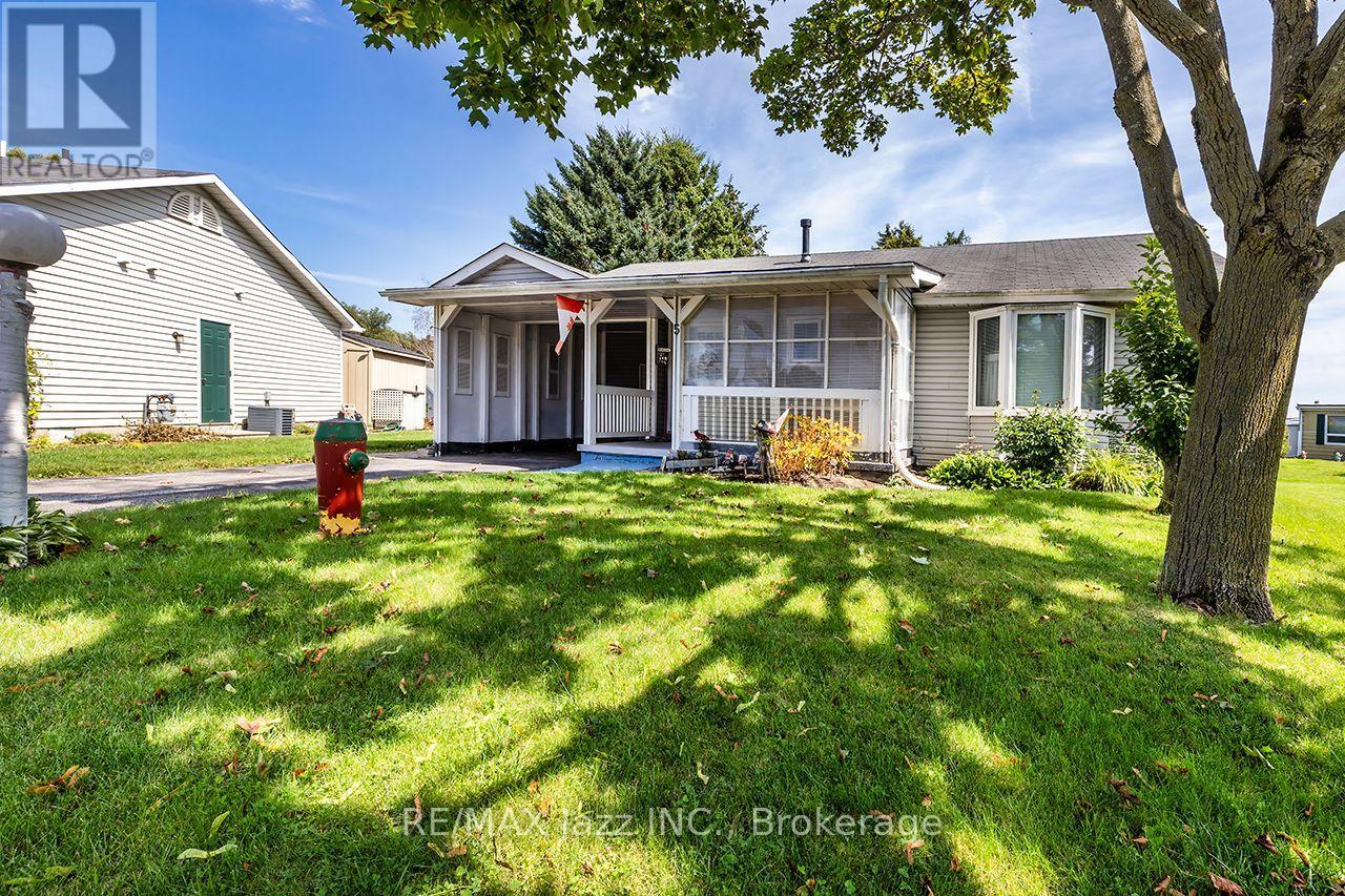 5 King Court Property Photo 28