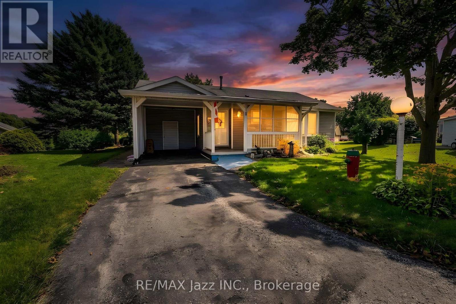 5 King Court Property Photo 29