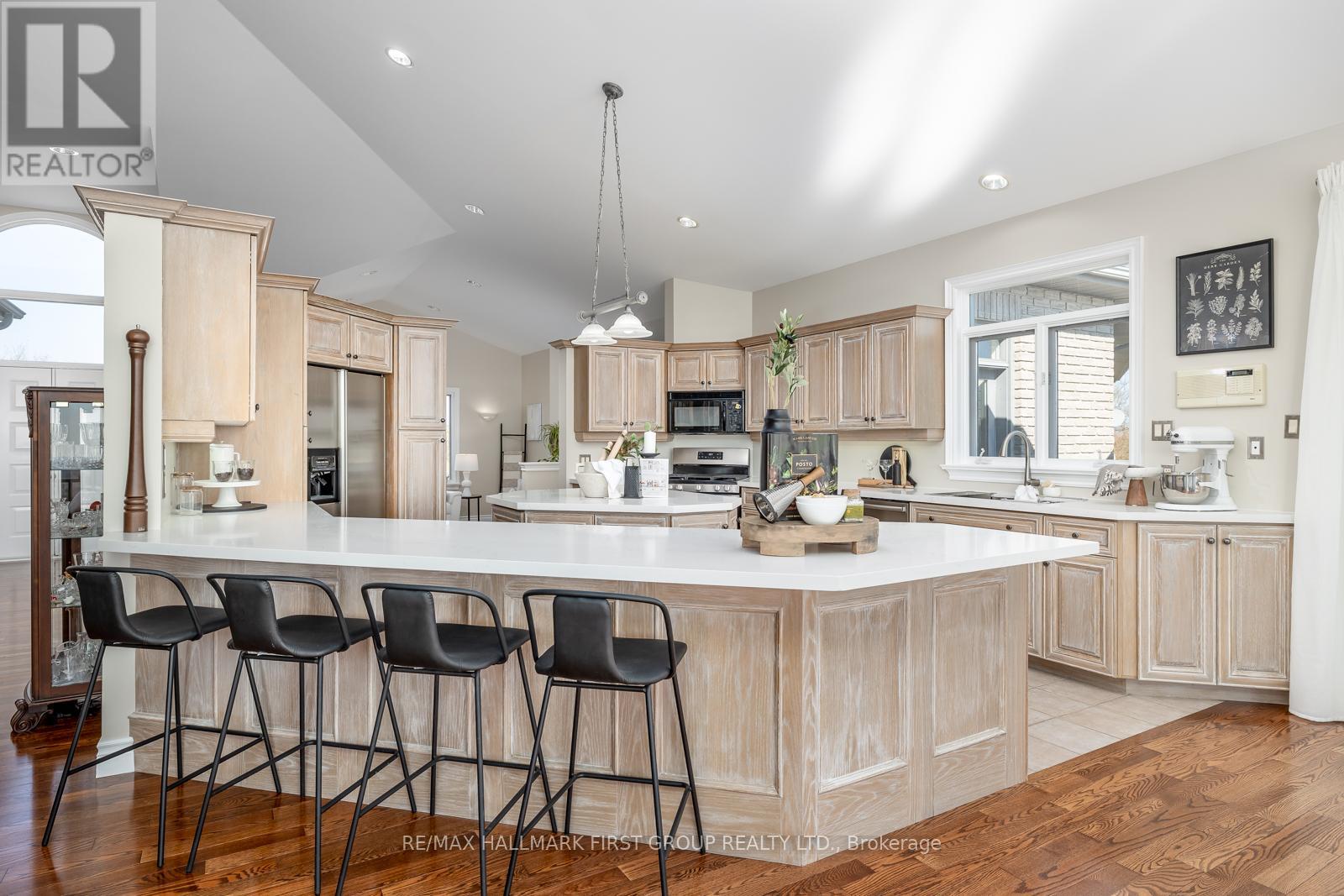 7472 Aked Road Property Photo 16