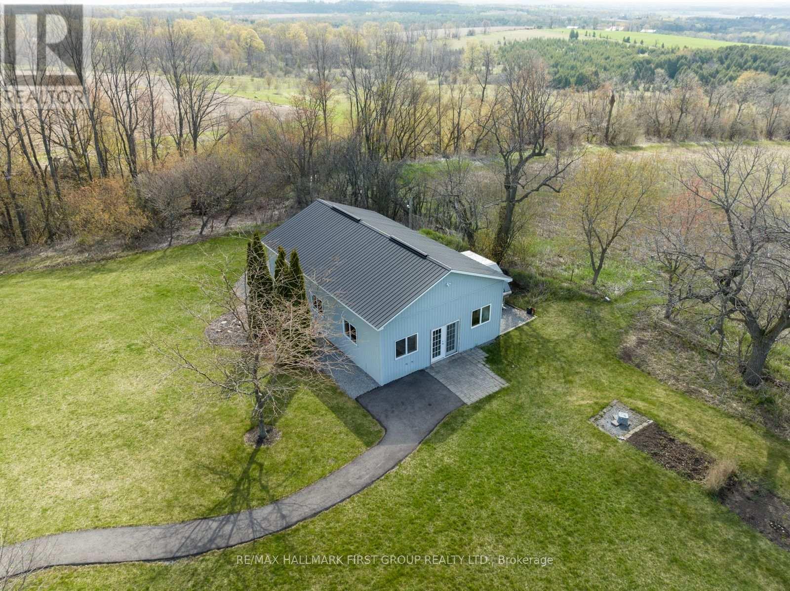 7472 Aked Road Property Photo 37