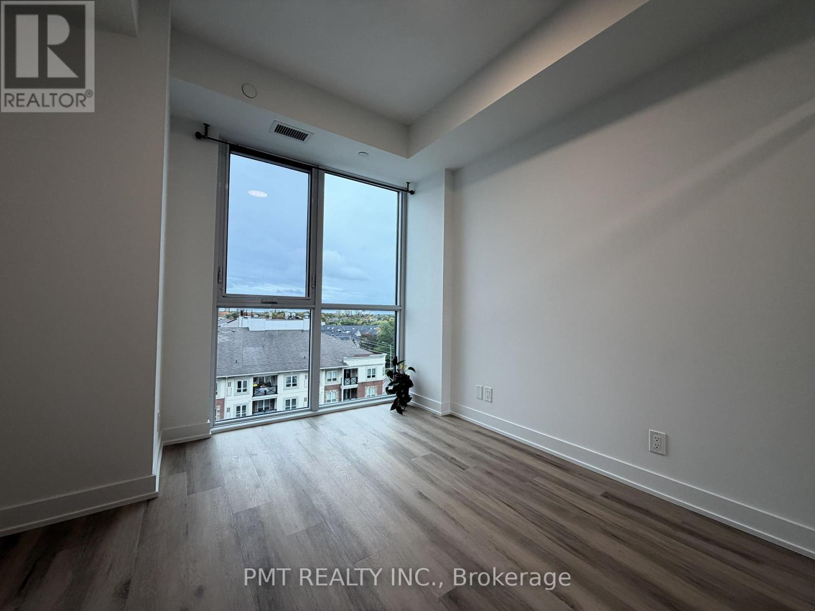 607 - 20 Deans Drive Property Photo 14