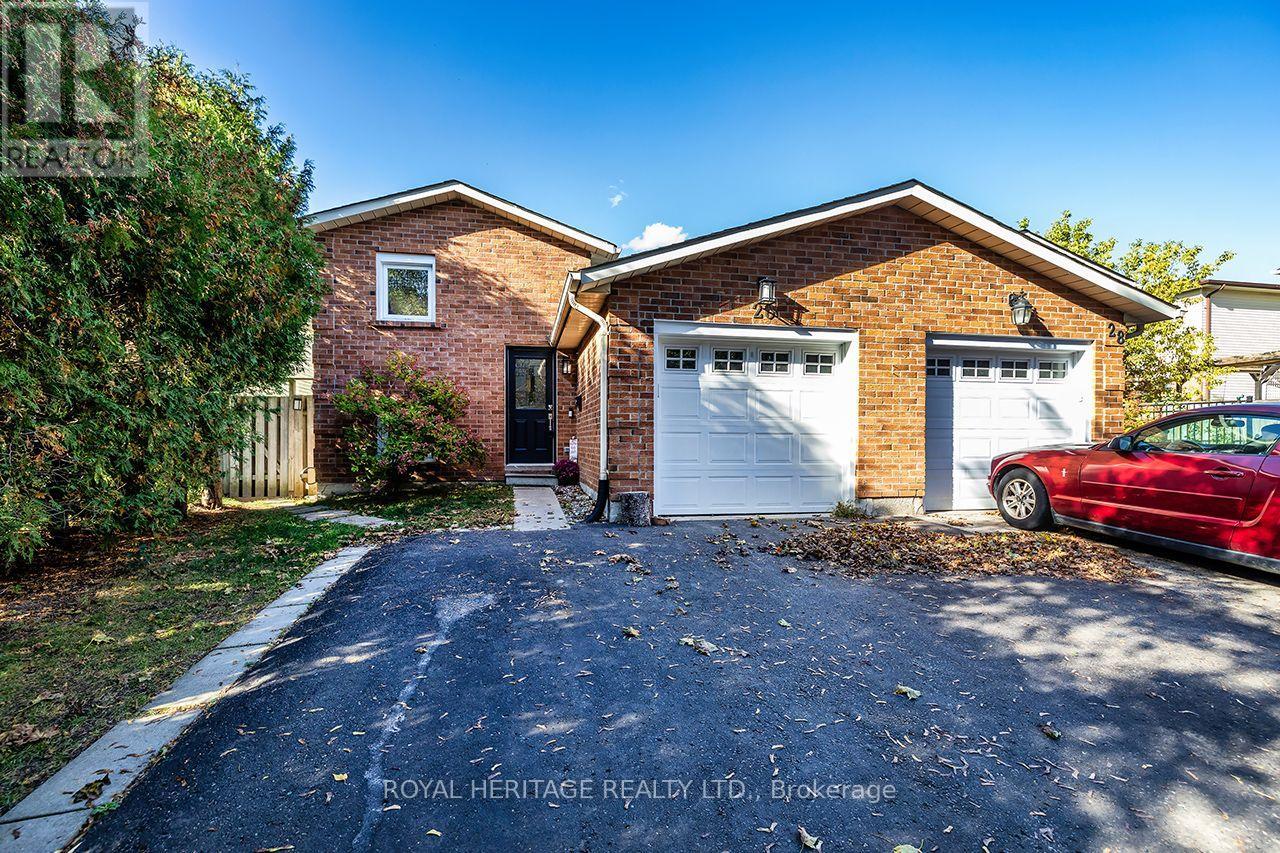 26 HARTSFIELD DRIVE Property Photo 1