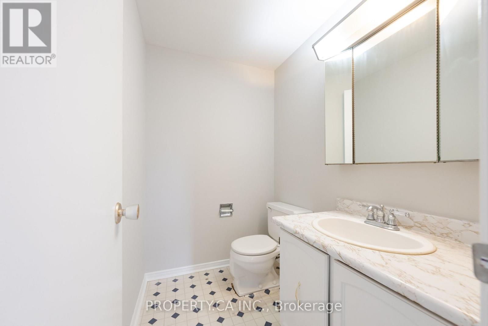 12 Deeprose Lane Property Photo 29