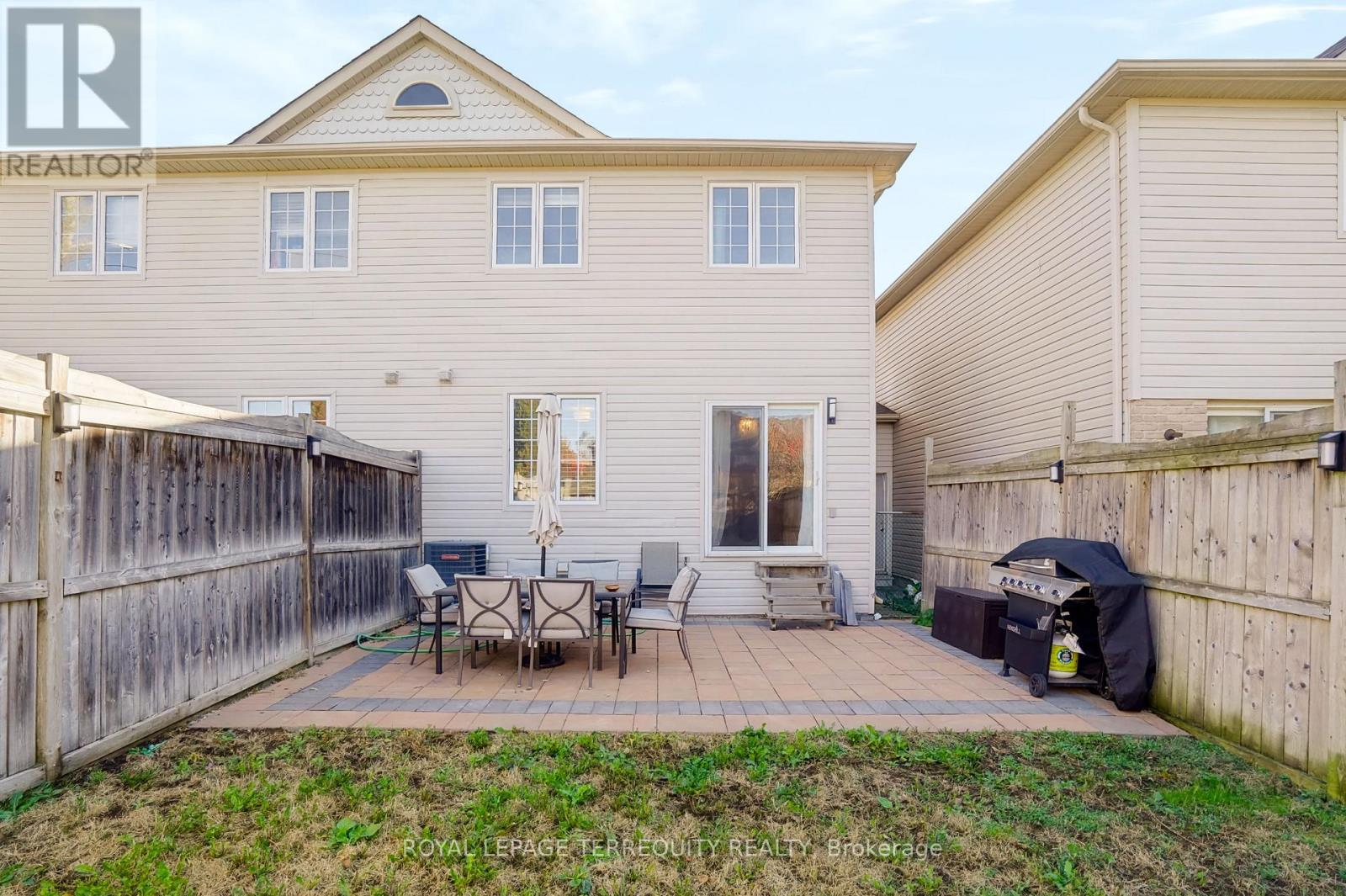 19 - 253 Sprucewood Crescent W Property Photo 22