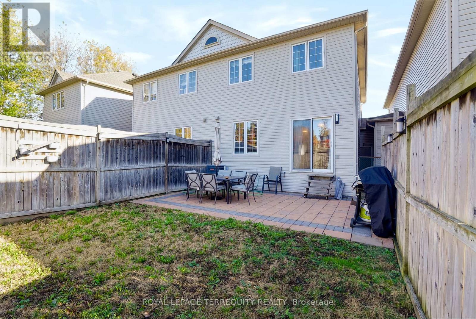 19 - 253 Sprucewood Crescent W Property Photo 23