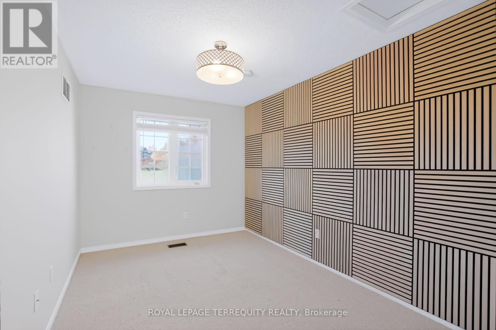 19 - 253 Sprucewood Crescent W Property Photo 29