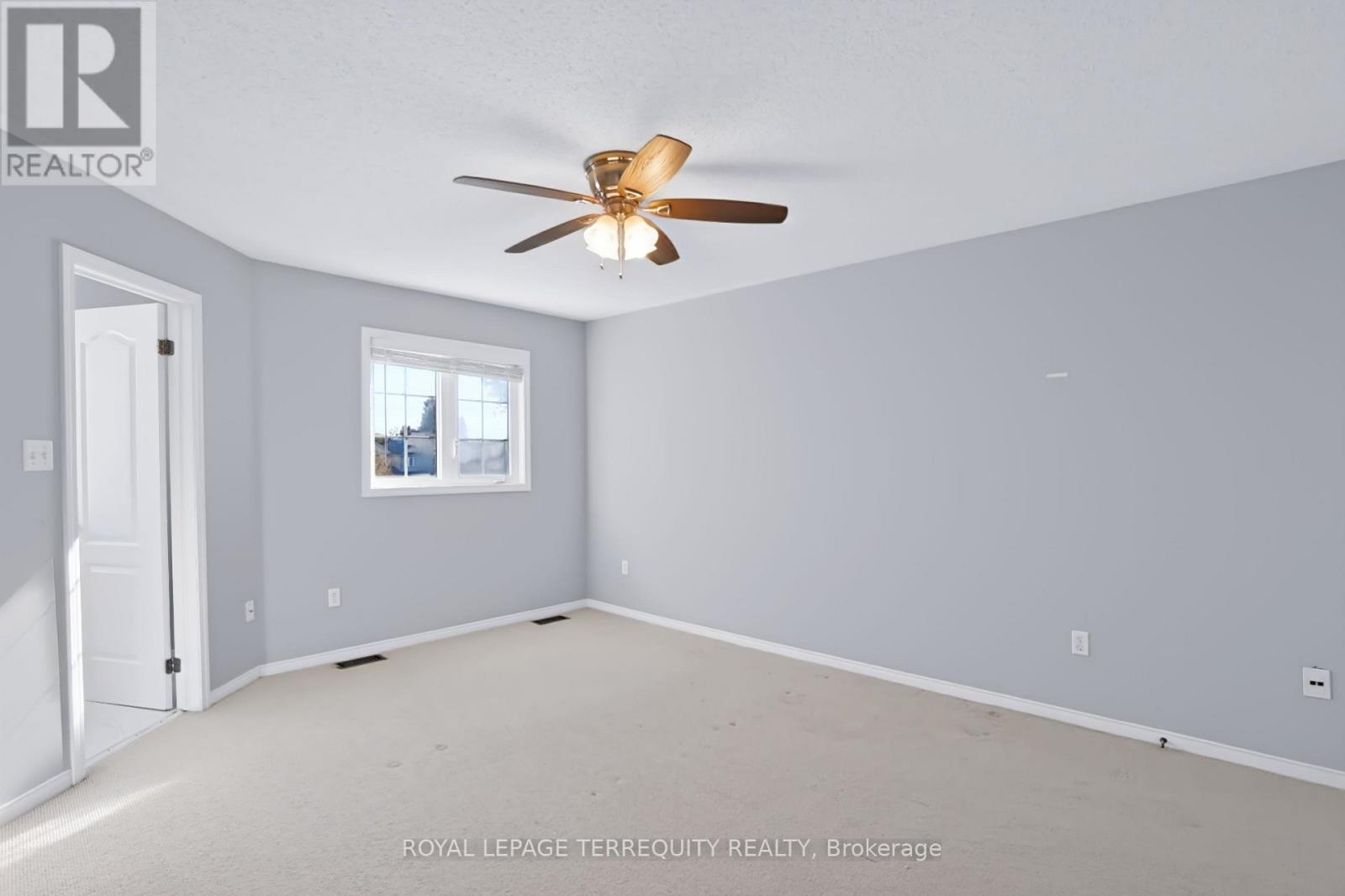 19 - 253 Sprucewood Crescent W Property Photo 36