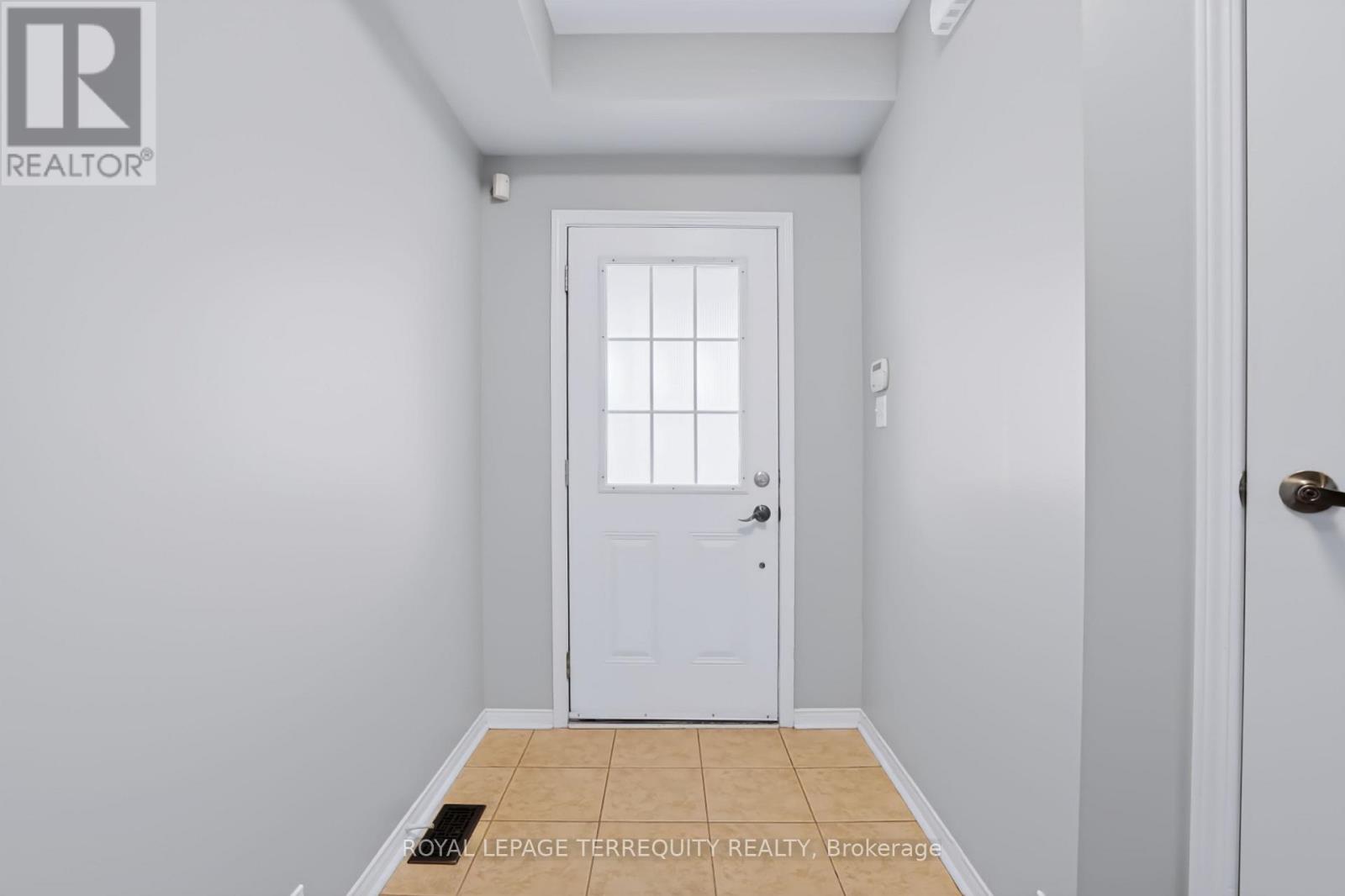 19 - 253 Sprucewood Crescent W Property Photo 43
