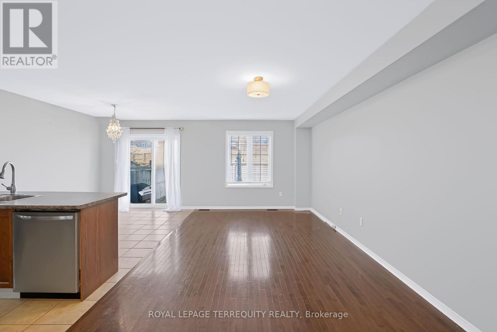 19 - 253 Sprucewood Crescent W Property Photo 48