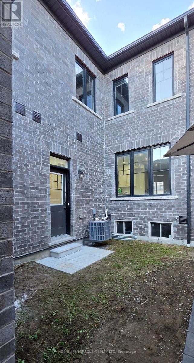 12 Thelma Drive Property Photo 18