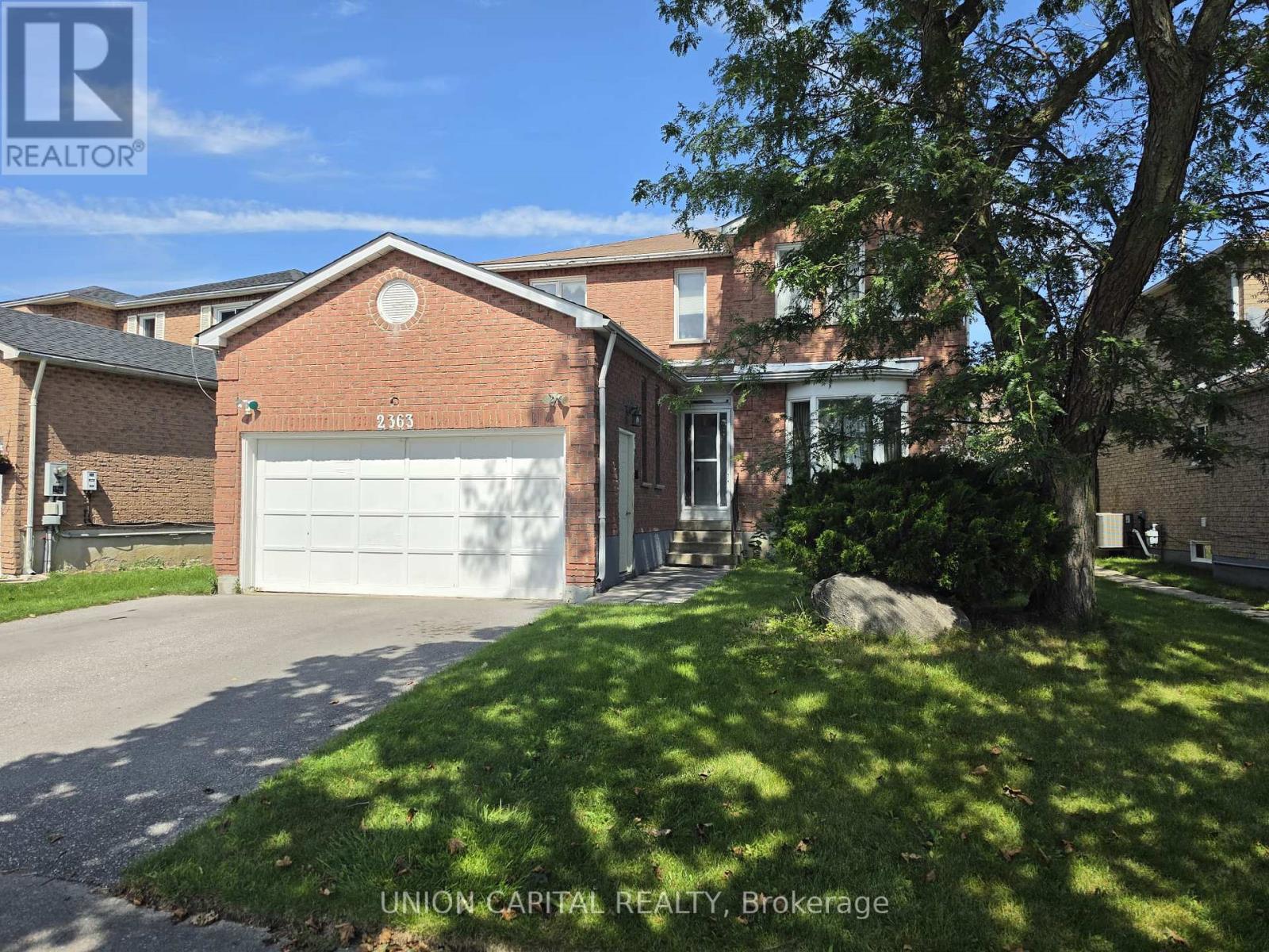 2363 Strathmore Crescent Property Photo 2