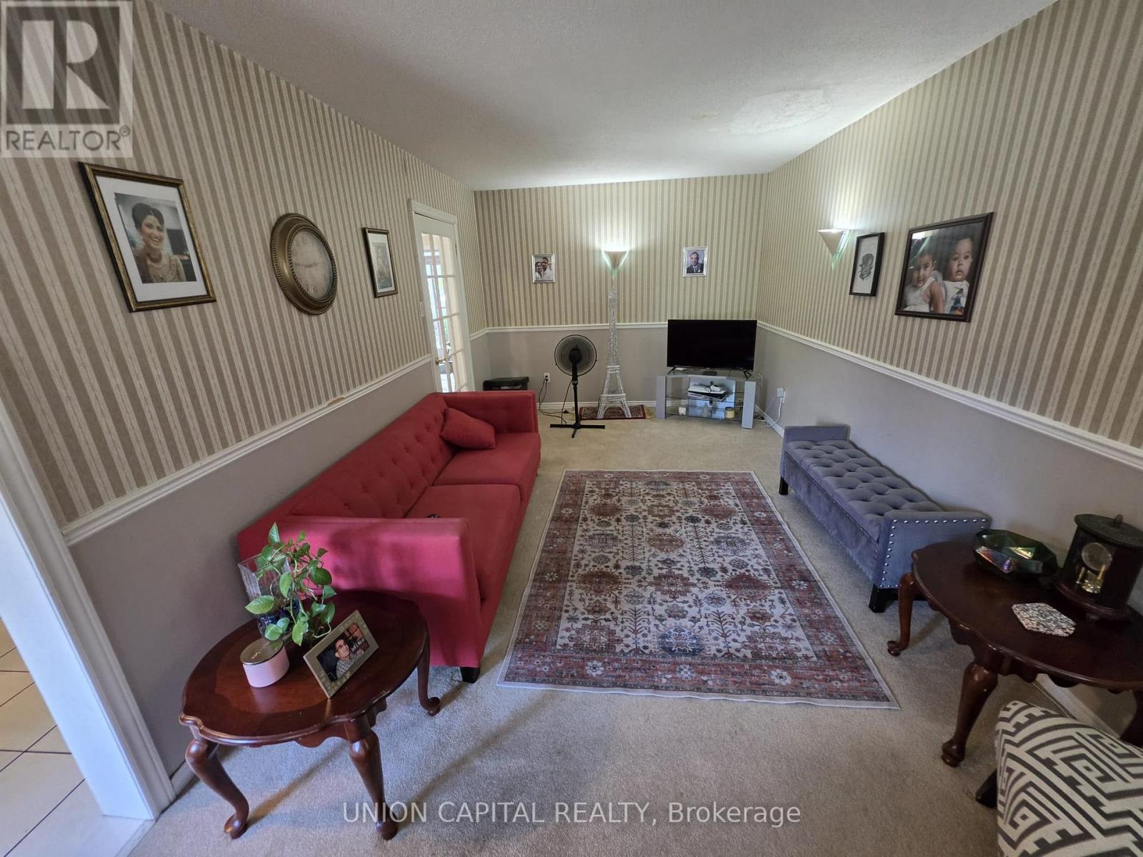 2363 Strathmore Crescent Property Photo 18