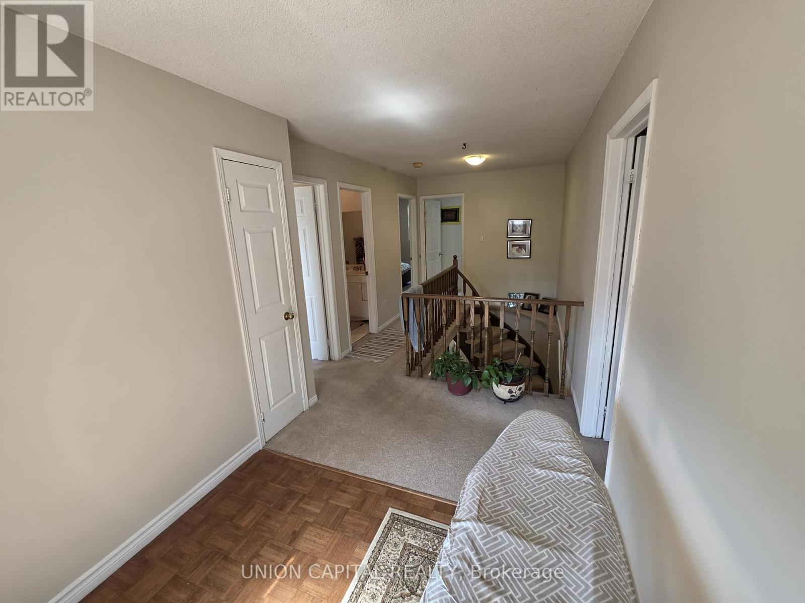 2363 Strathmore Crescent Property Photo 25