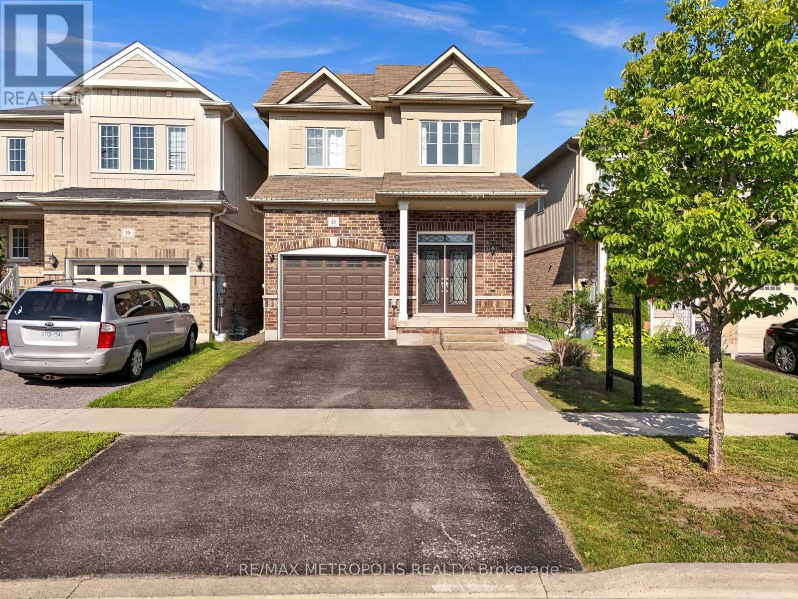 23 GORDON COWLING STREET Property Photo 1