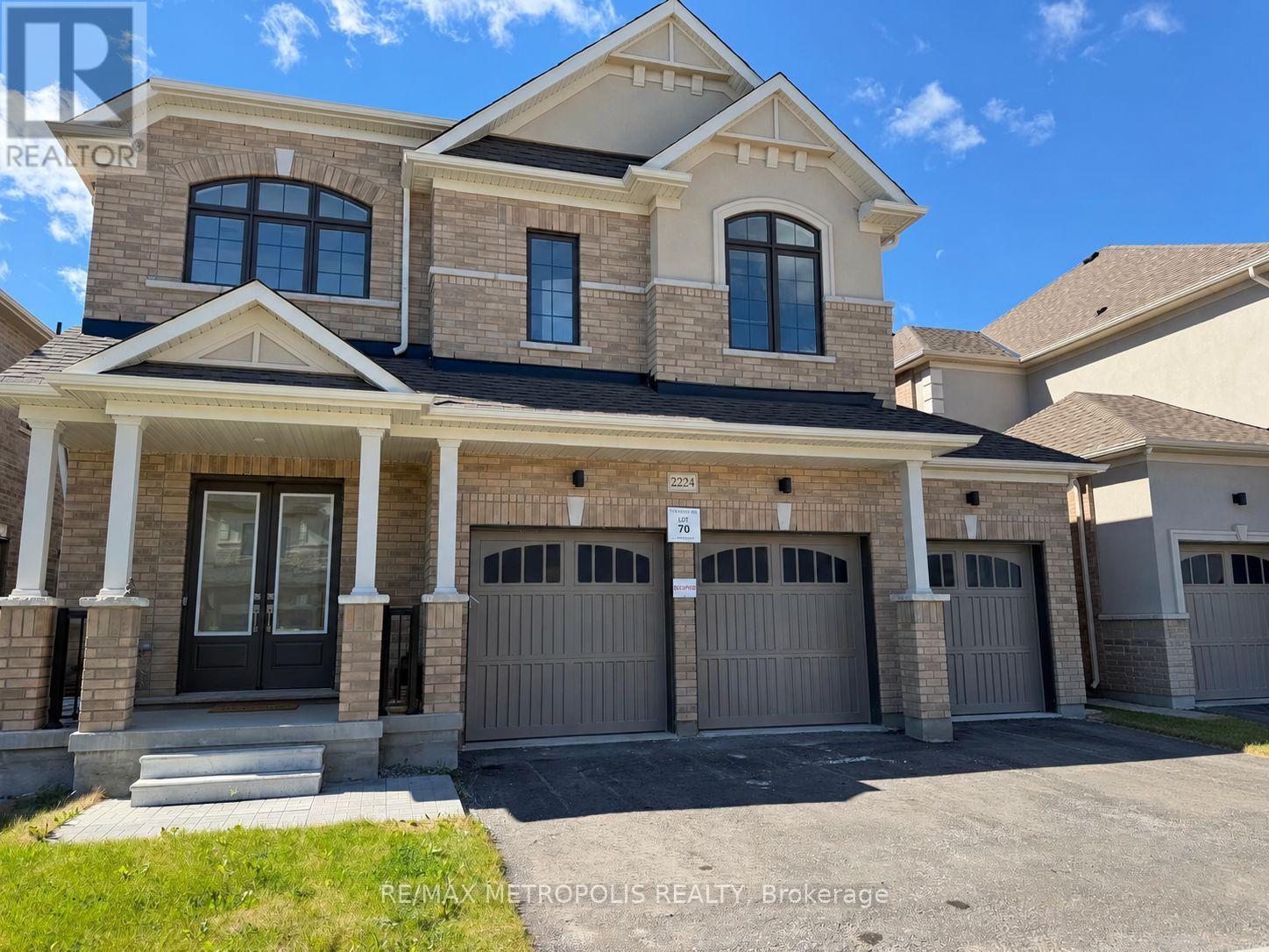 2224 Beckman Crescent Property Photo 1