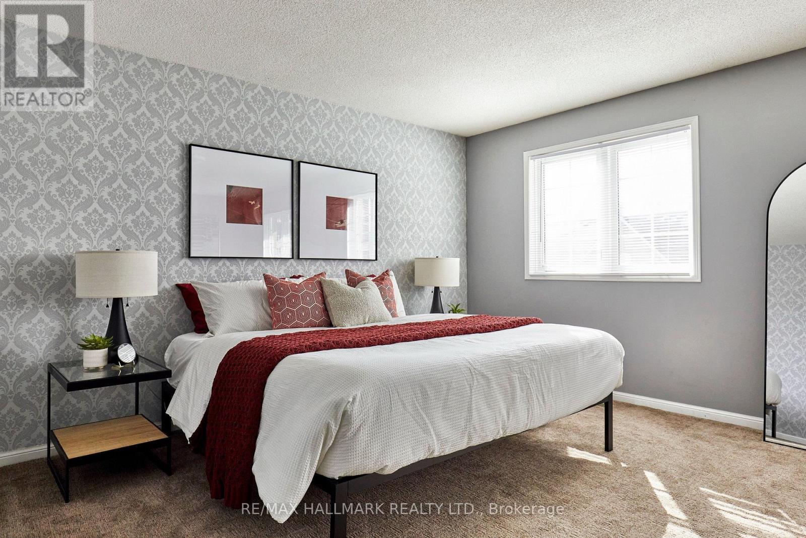 305 - 1400 The Esplanade Centre N Property Photo 6