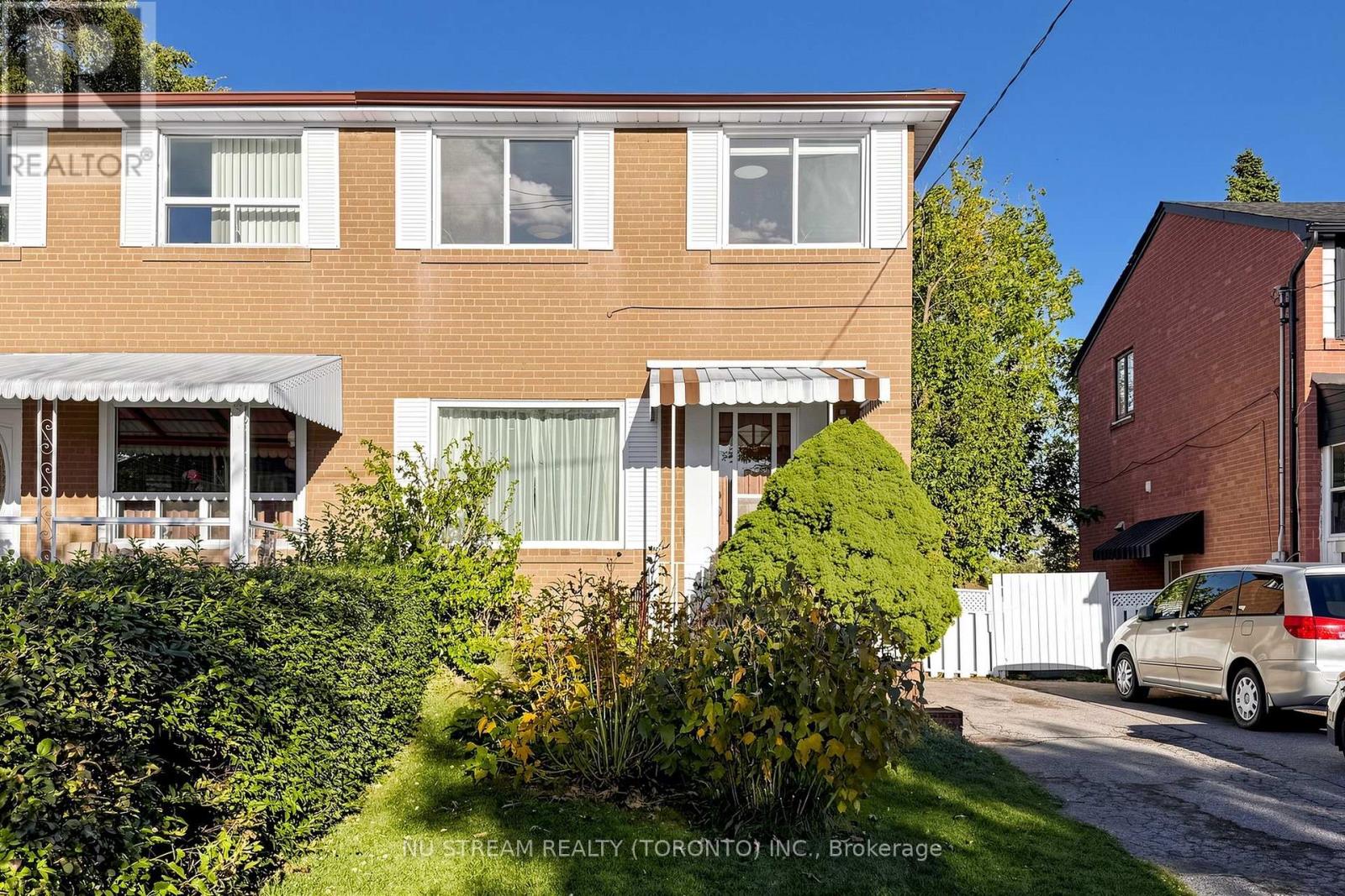 177 Vauxhall Drive Property Photo 2