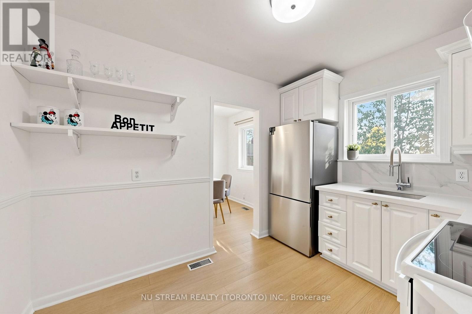 177 Vauxhall Drive Property Photo 12