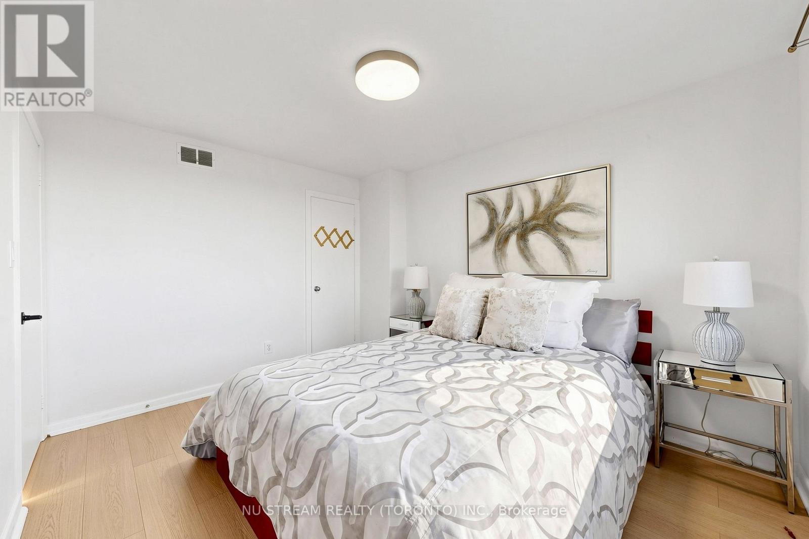 177 Vauxhall Drive Property Photo 17