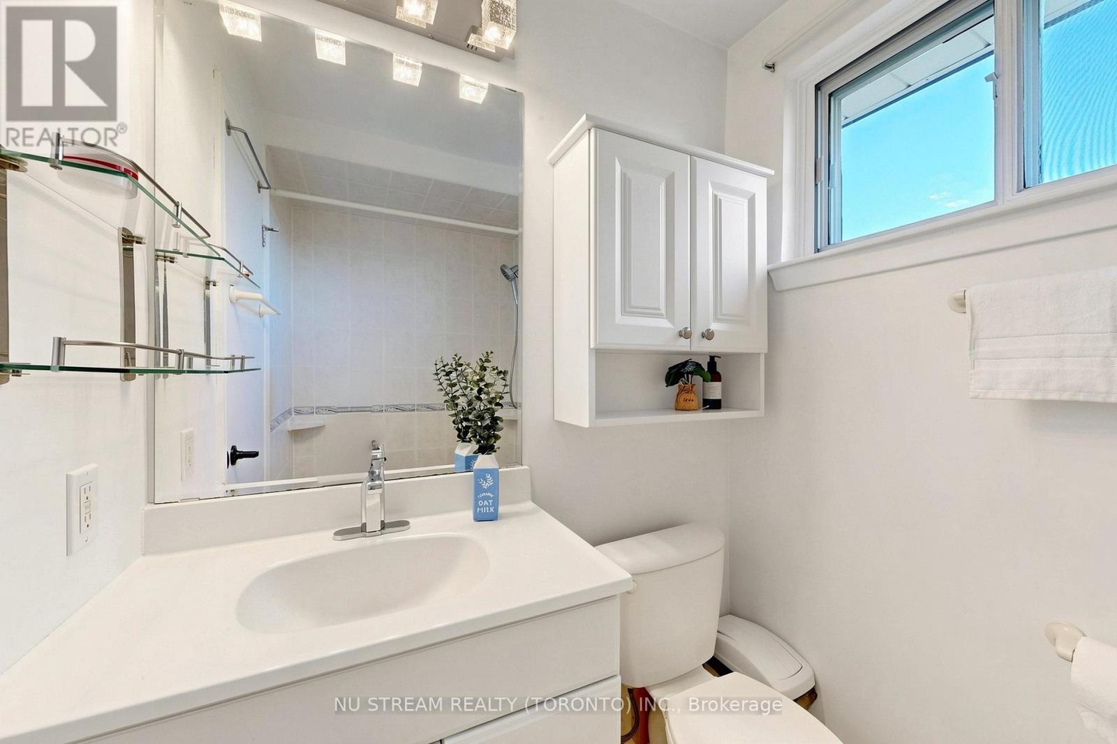 177 Vauxhall Drive Property Photo 21