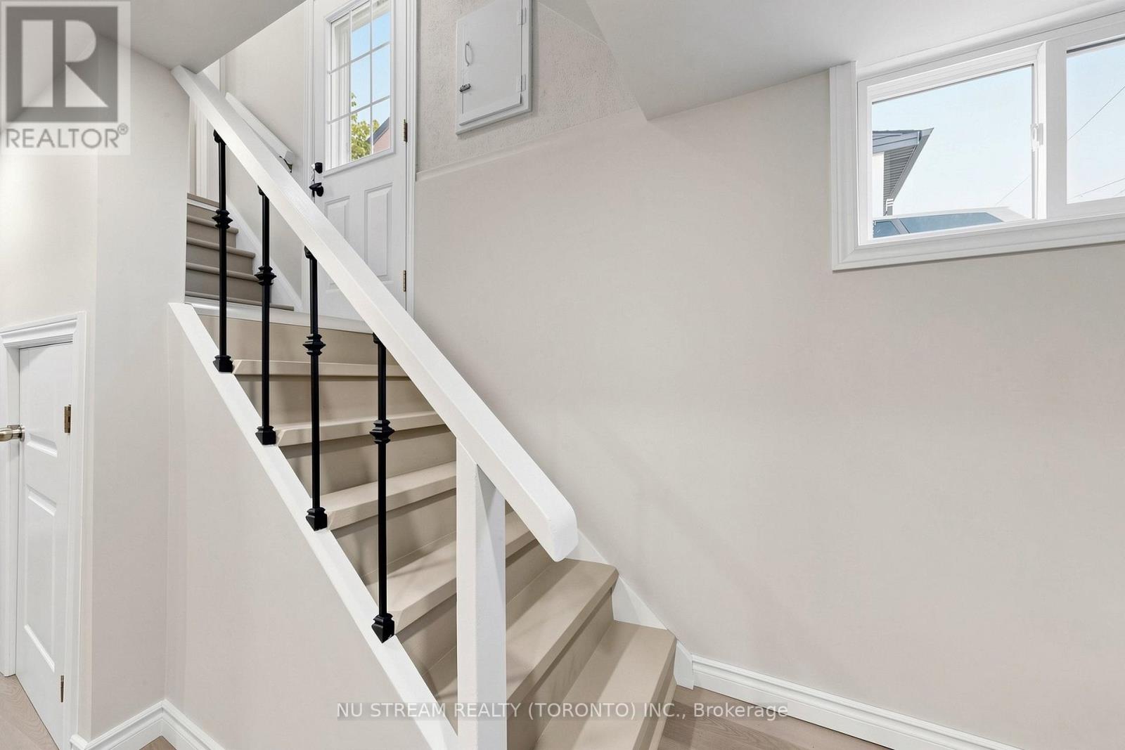 177 Vauxhall Drive Property Photo 22