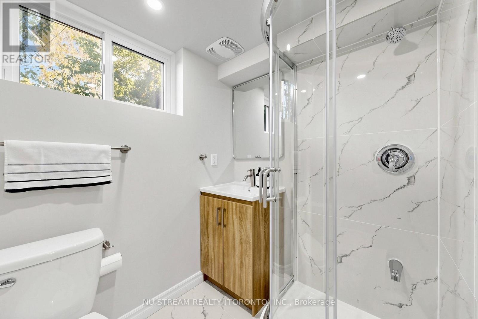 177 Vauxhall Drive Property Photo 31