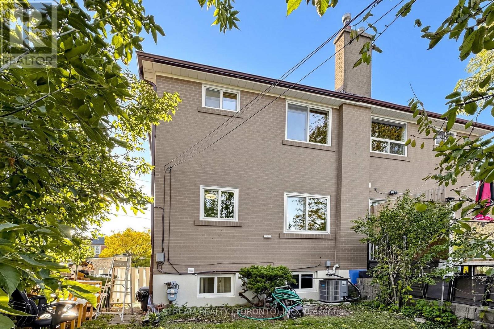 177 Vauxhall Drive Property Photo 32