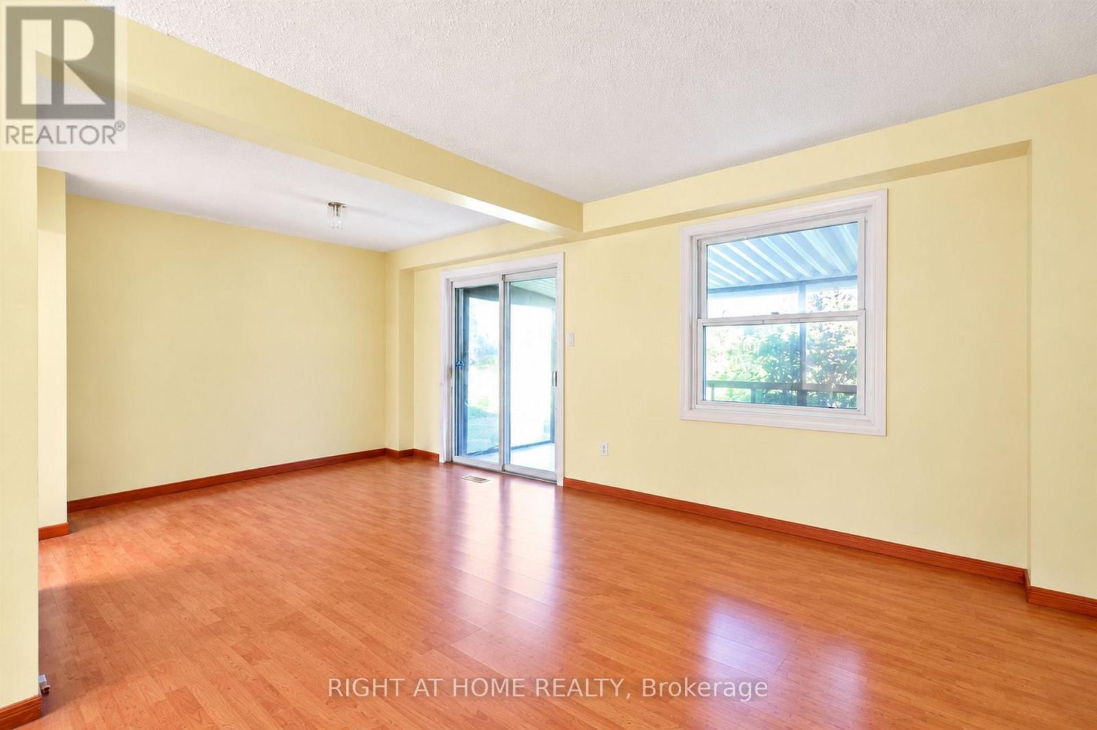 68 Trott Square Property Photo 6
