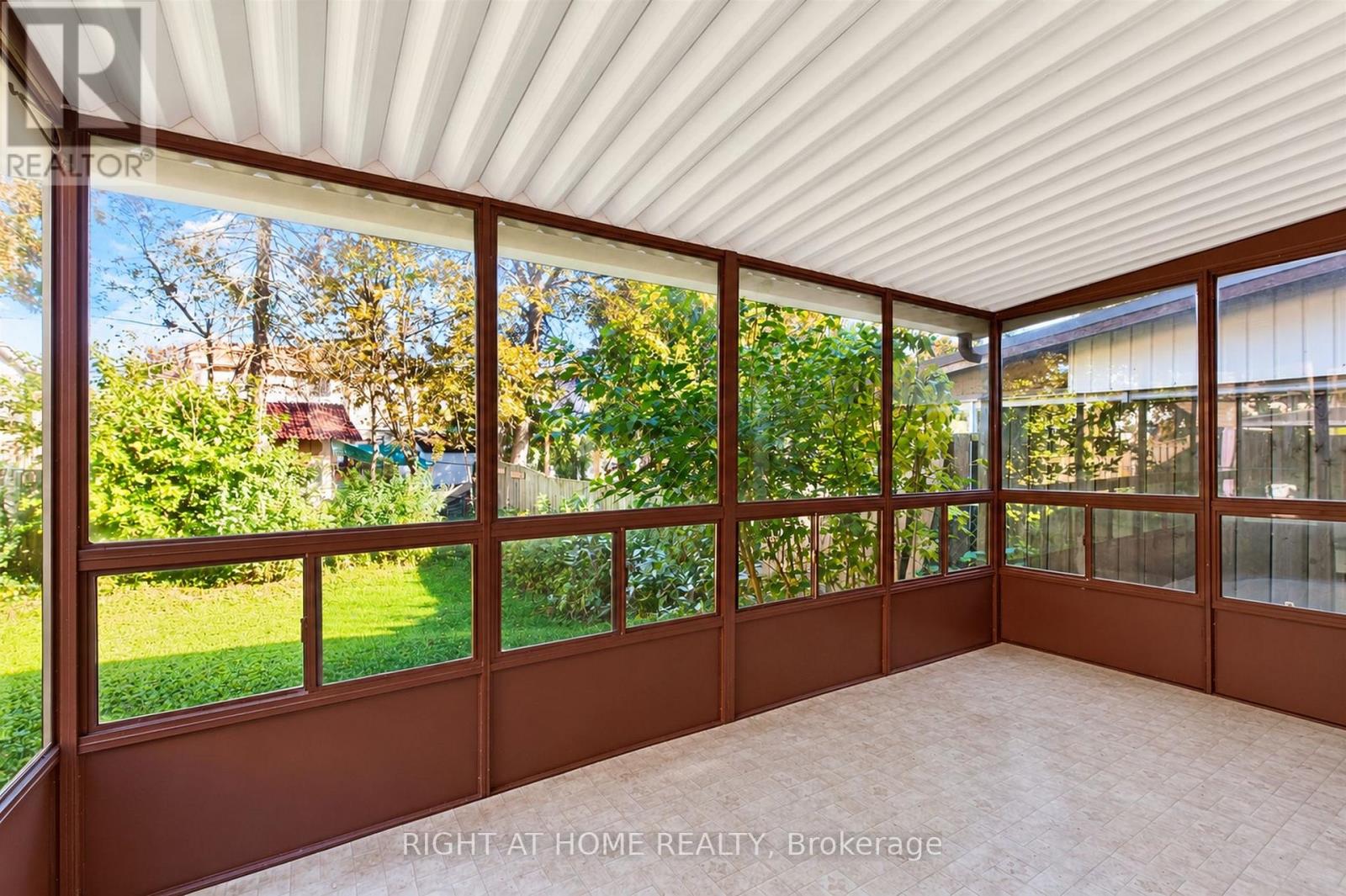 68 Trott Square Property Photo 10
