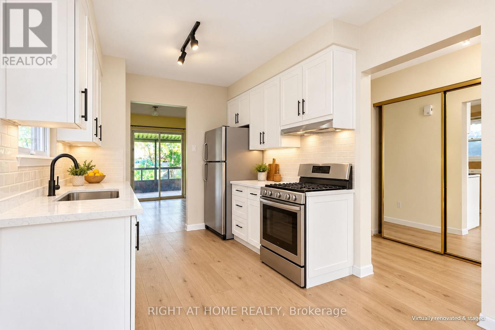 68 Trott Square Property Photo 24