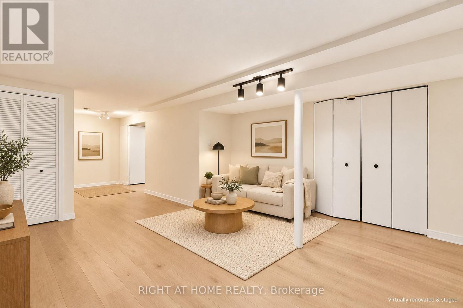 68 Trott Square Property Photo 28