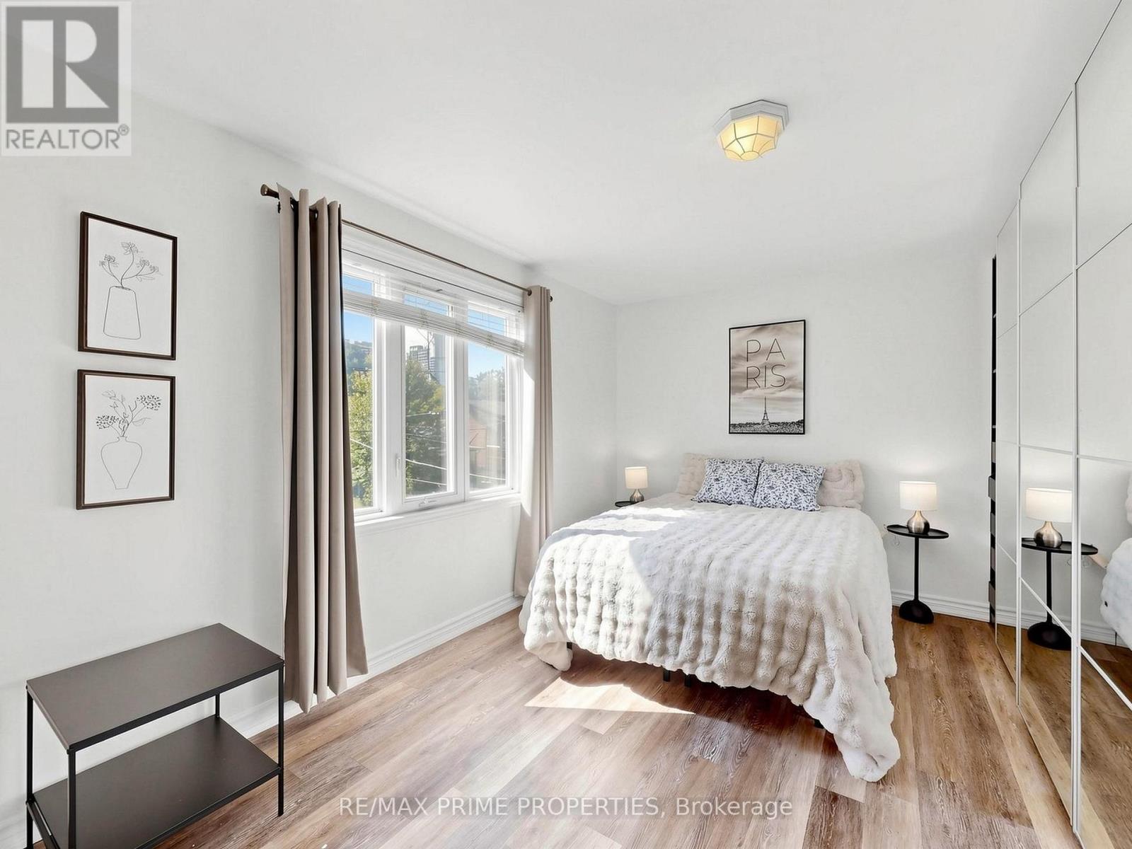 18 Dentonia Park Avenue Property Photo 24
