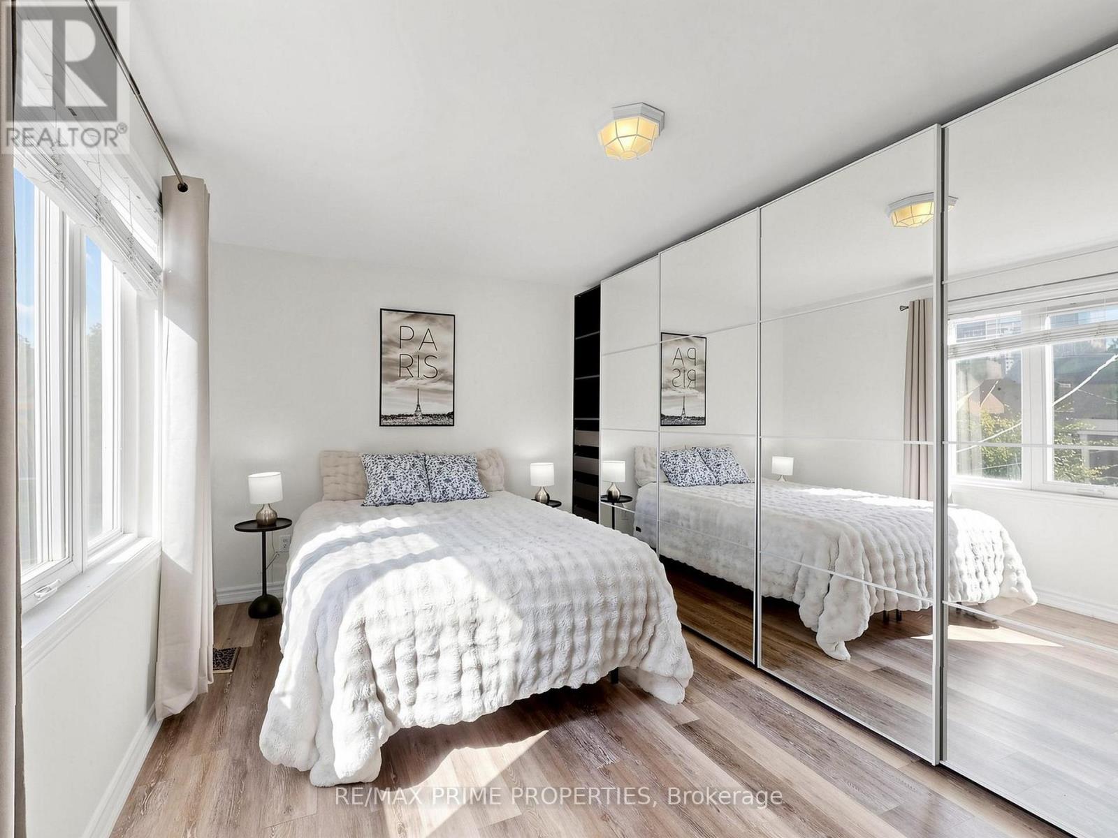 18 Dentonia Park Avenue Property Photo 25