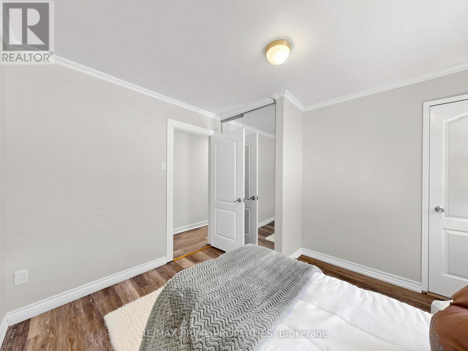 18 Dentonia Park Avenue Property Photo 32