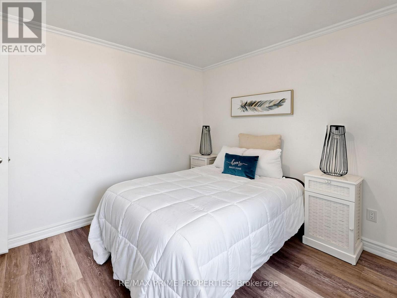 18 Dentonia Park Avenue Property Photo 34