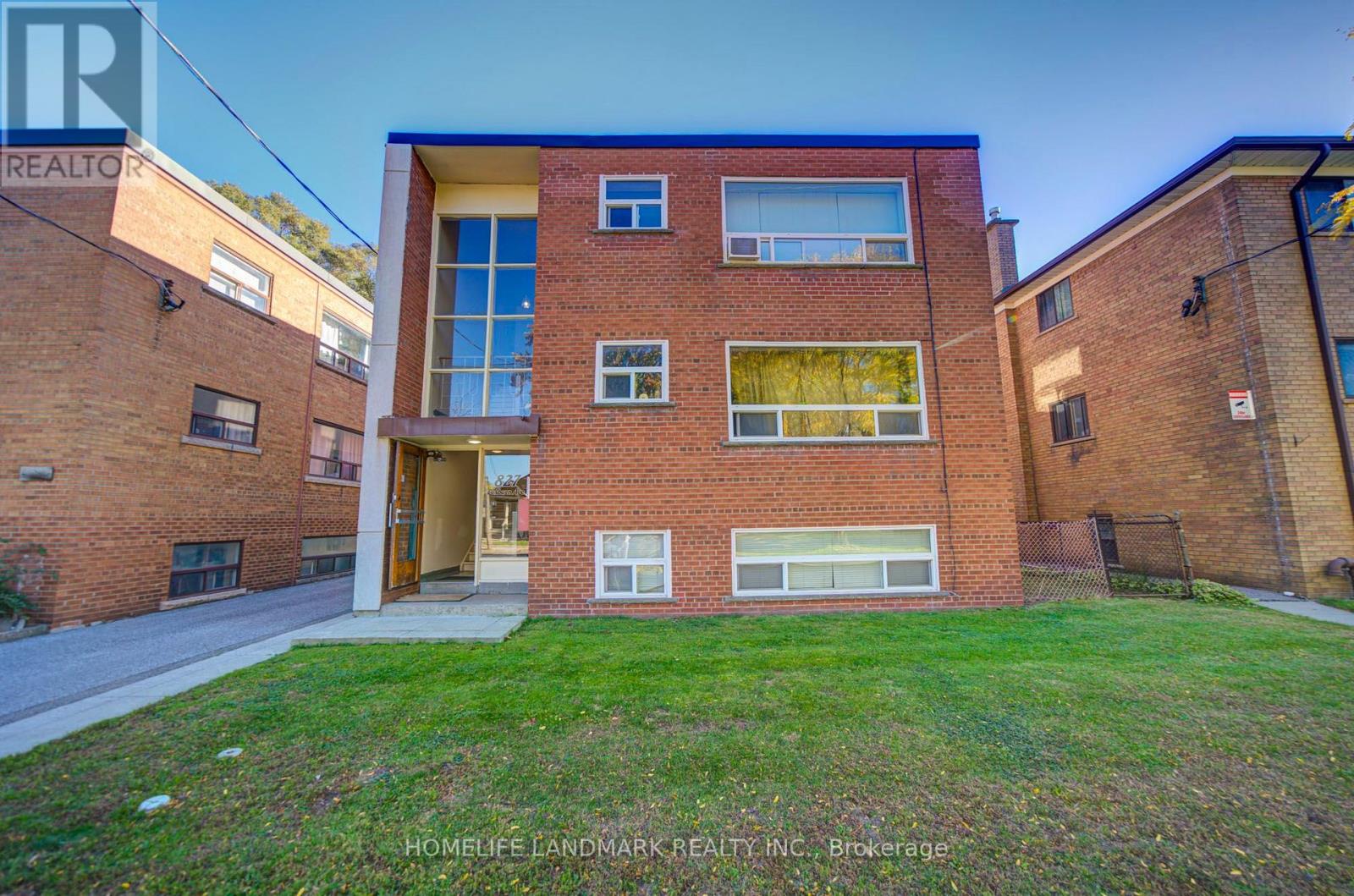 827 Cosburn Avenue Property Photo 1