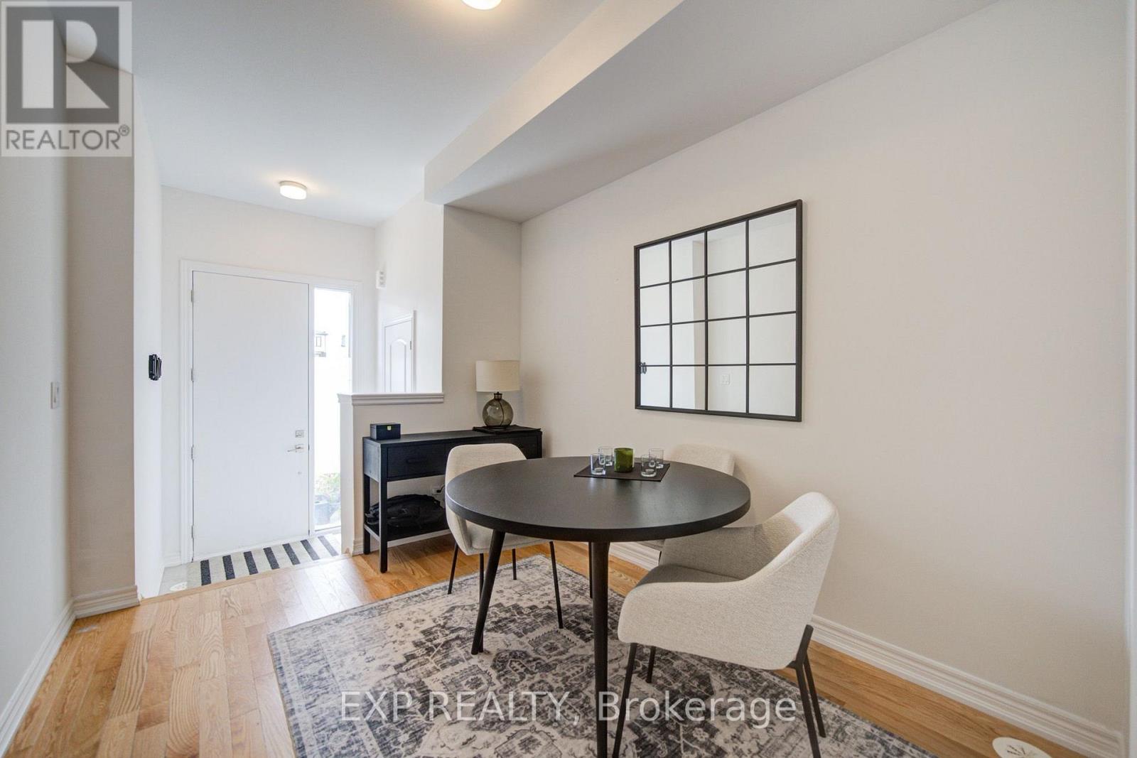 29 Sorbara Way Property Photo 4