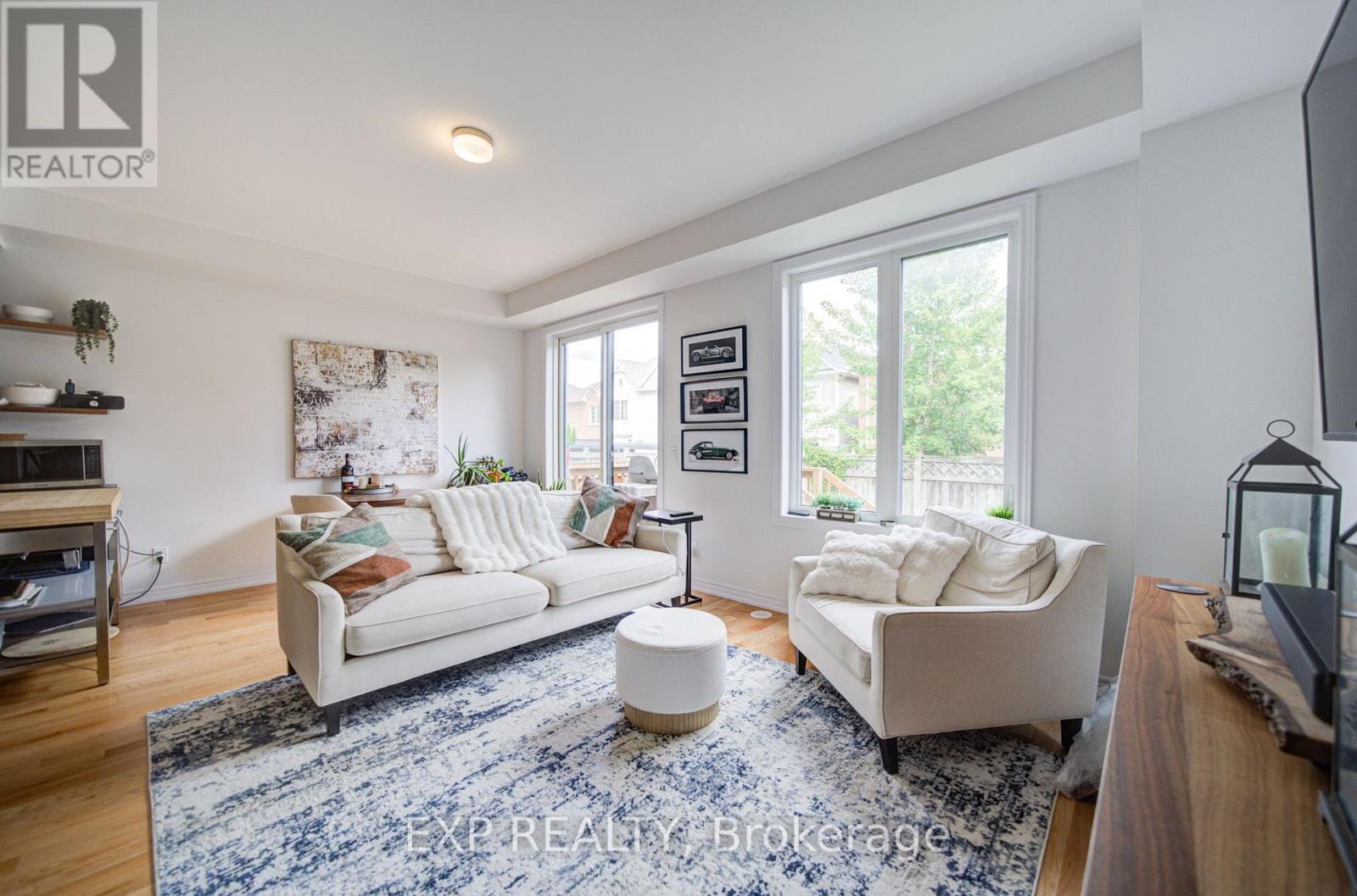 29 Sorbara Way Property Photo 8