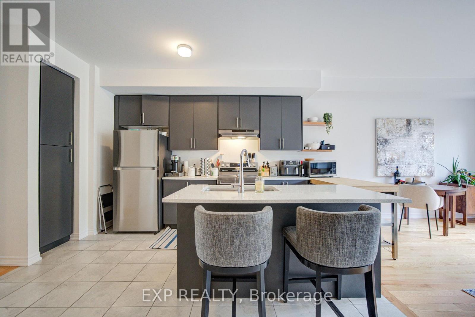 29 Sorbara Way Property Photo 13