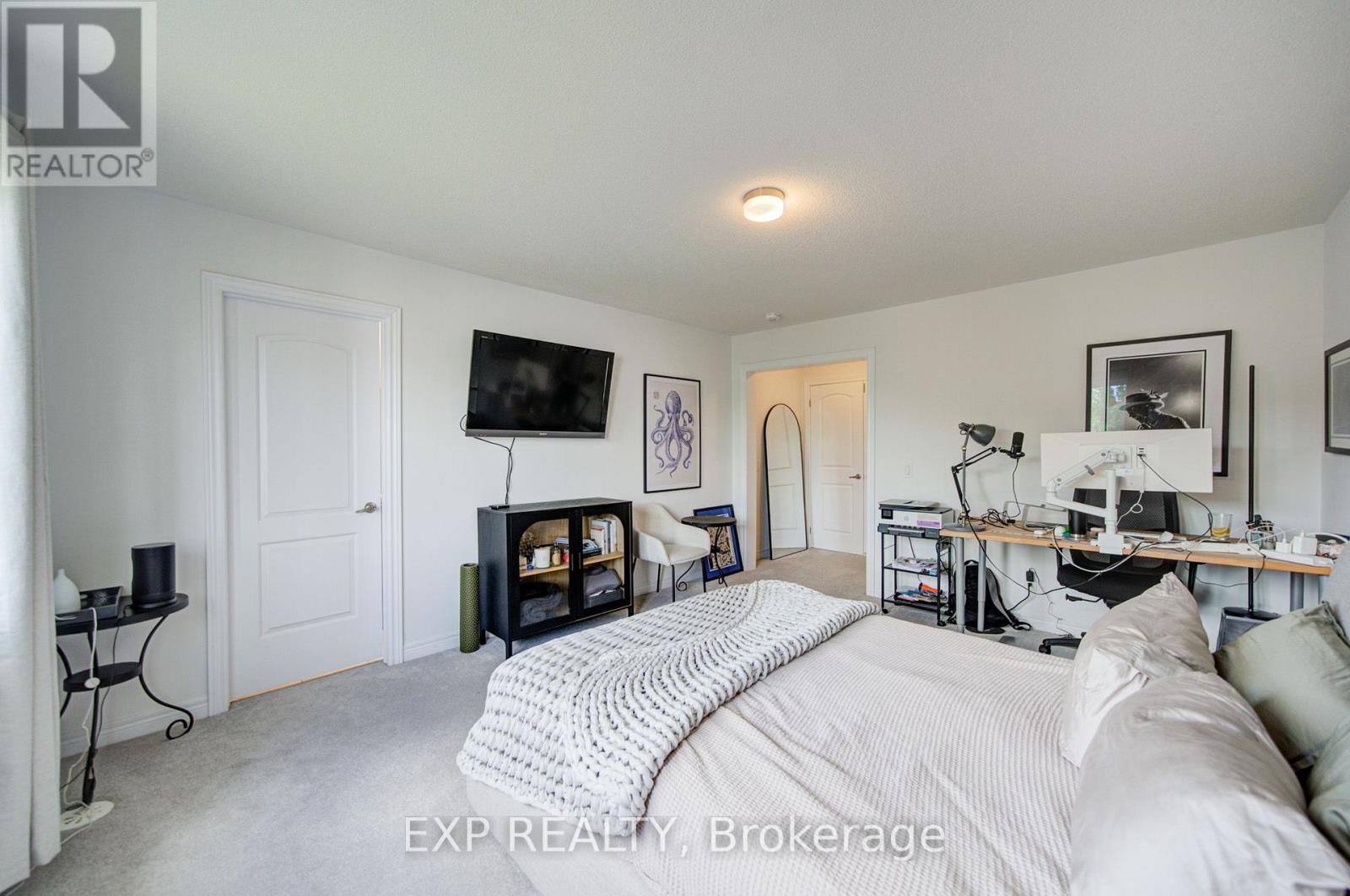 29 Sorbara Way Property Photo 27