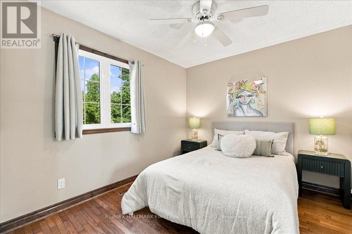 23 Flowers Crescent Property Photo 15