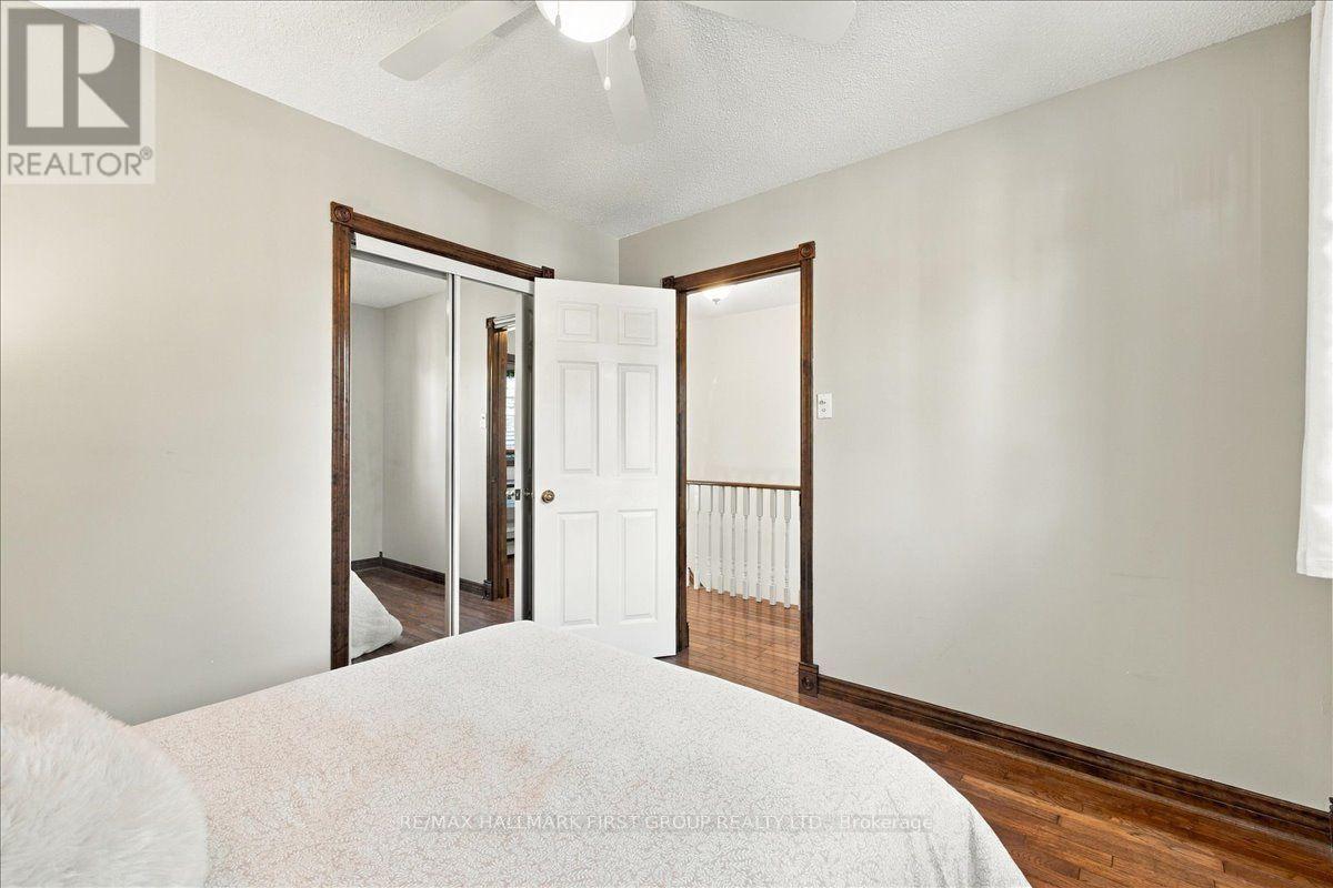 23 Flowers Crescent Property Photo 16