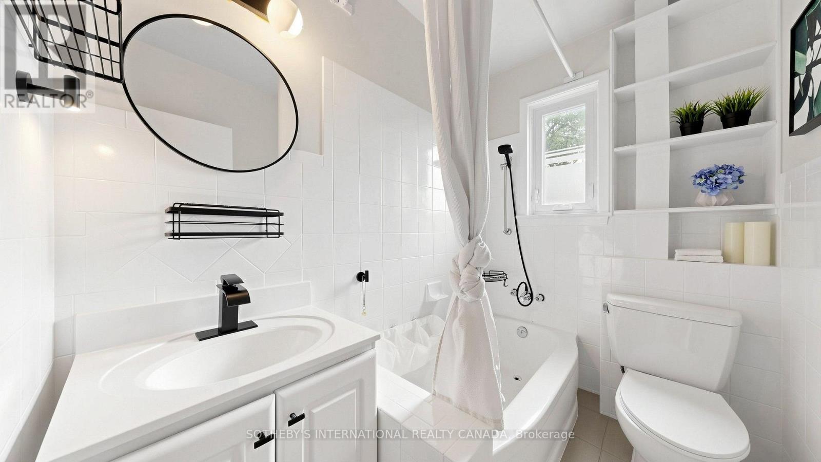 213 Oakcrest Avenue Property Photo 15