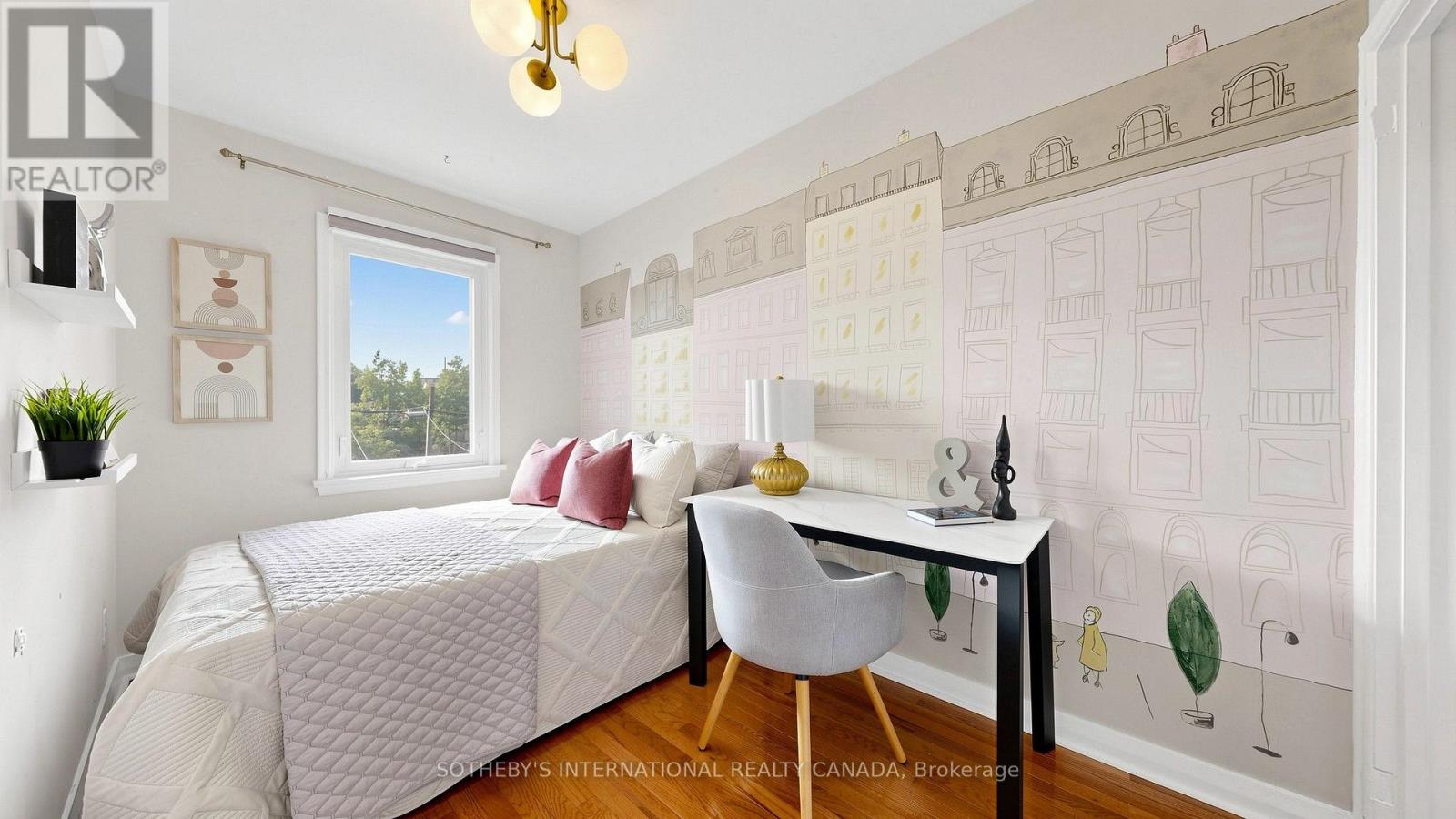 213 Oakcrest Avenue Property Photo 16