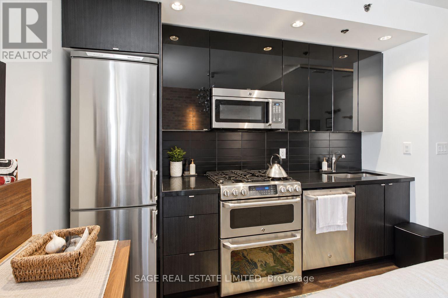 533 - 88 Colgate Avenue Property Photo 6